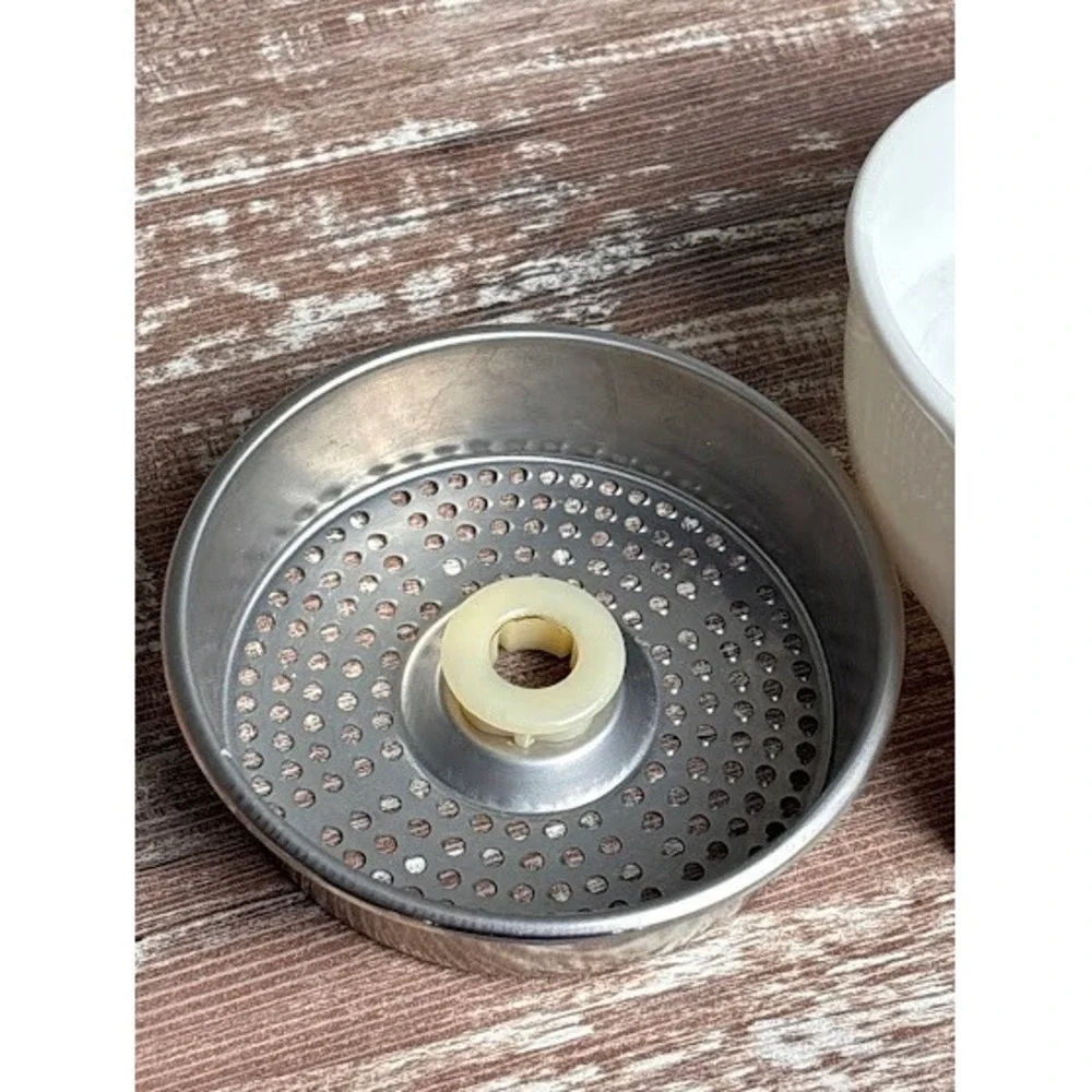 Proctor Silex Juicer Mod. No. 02724 Replacement Parts‎ Only ( 2 pcs. ) Strainer
